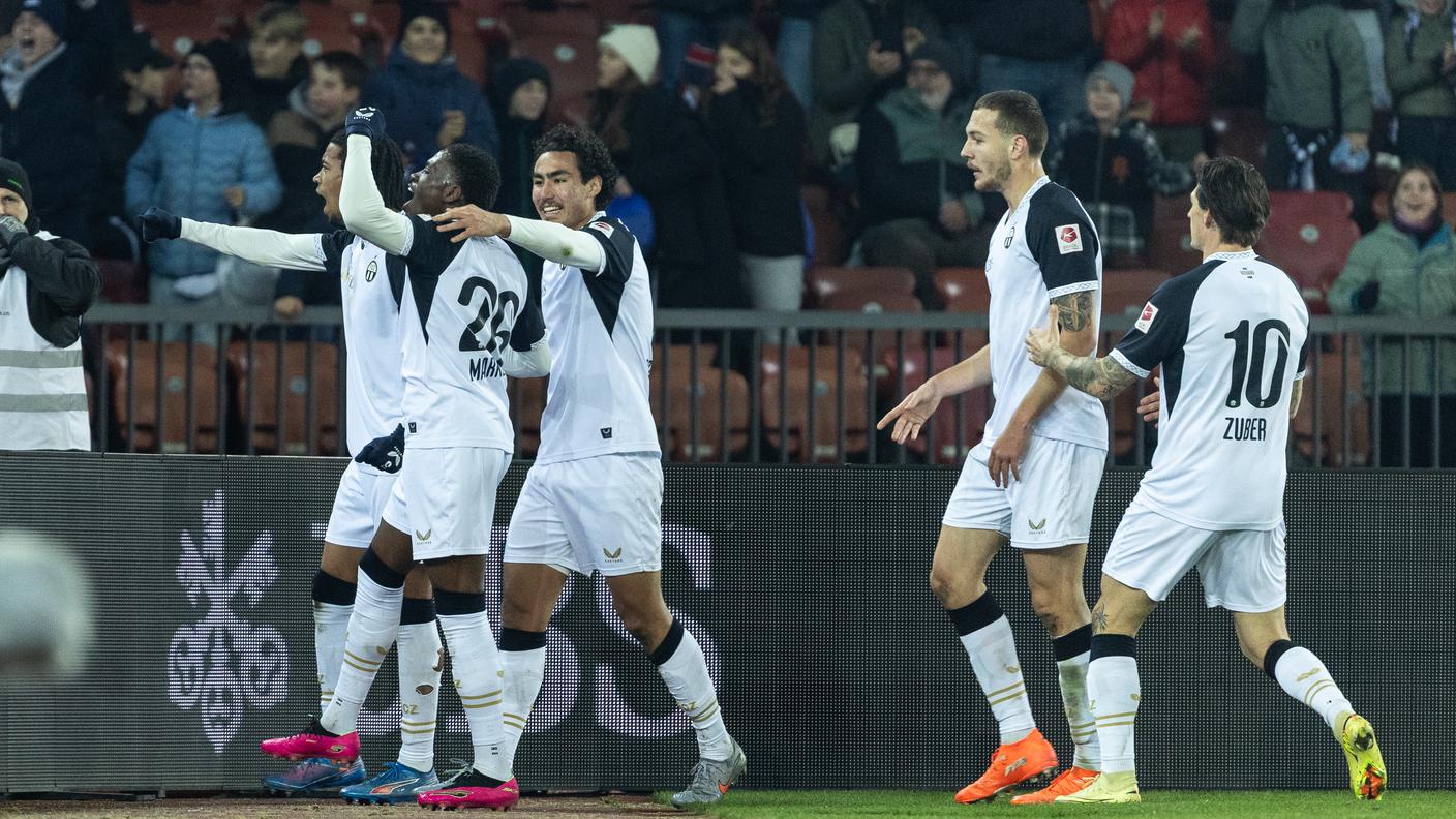 La gioia dopo la rete decisiva di Kamberi