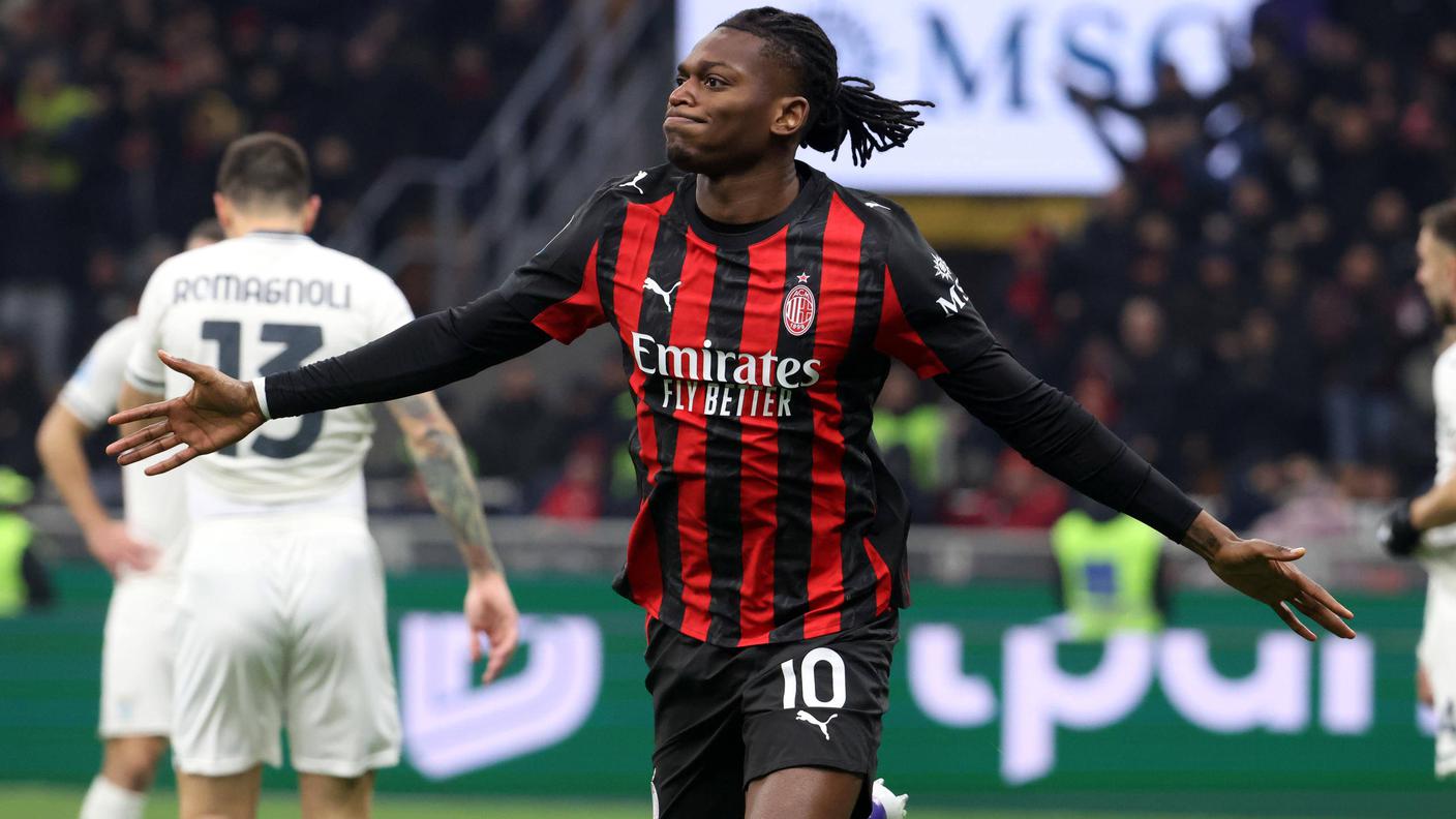 Rossoneri per ora al comando in Serie A