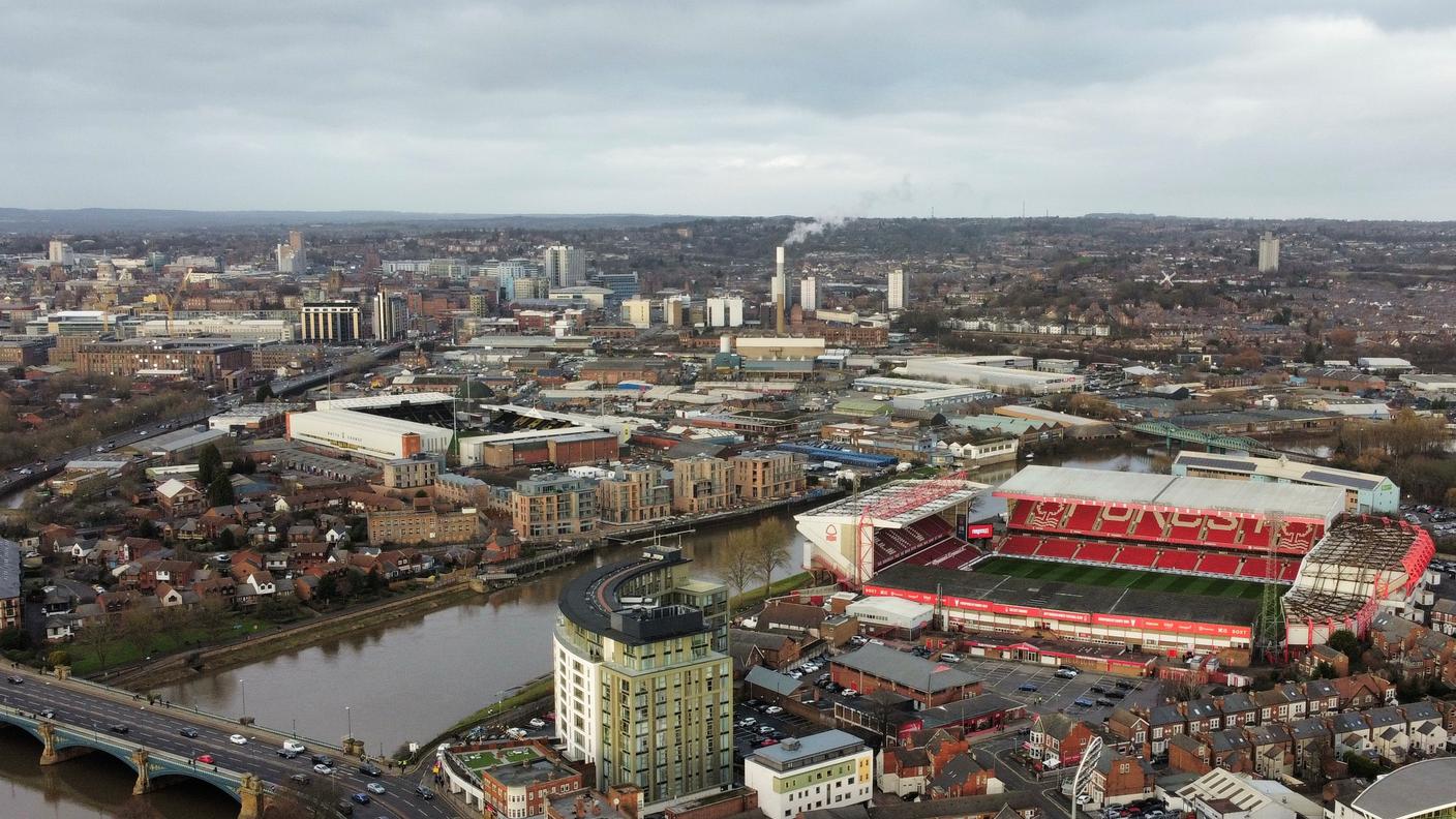City Ground (Nottingham Forest) e Meadow Lane (Notts County)