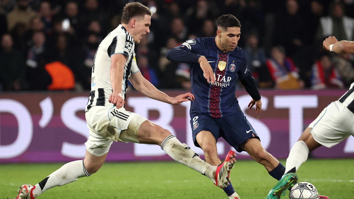 Hakimi frenato da Botman