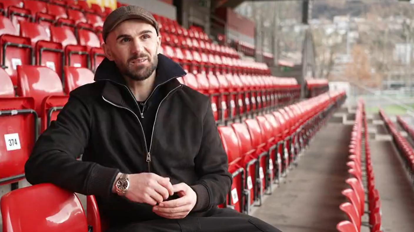 Con la Nazionale albanese ha disputato Euro 2016