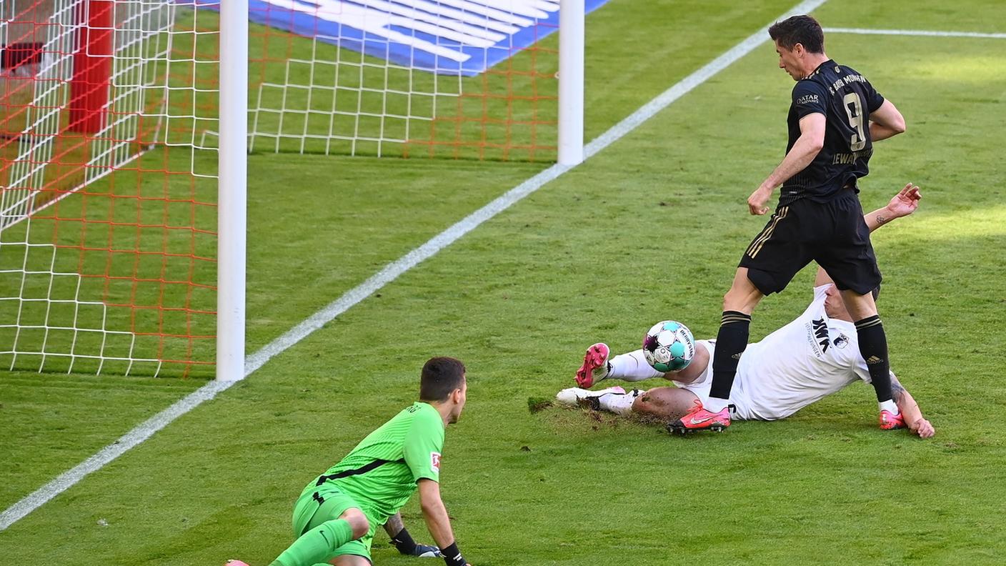 Nuovo record in solitaria
