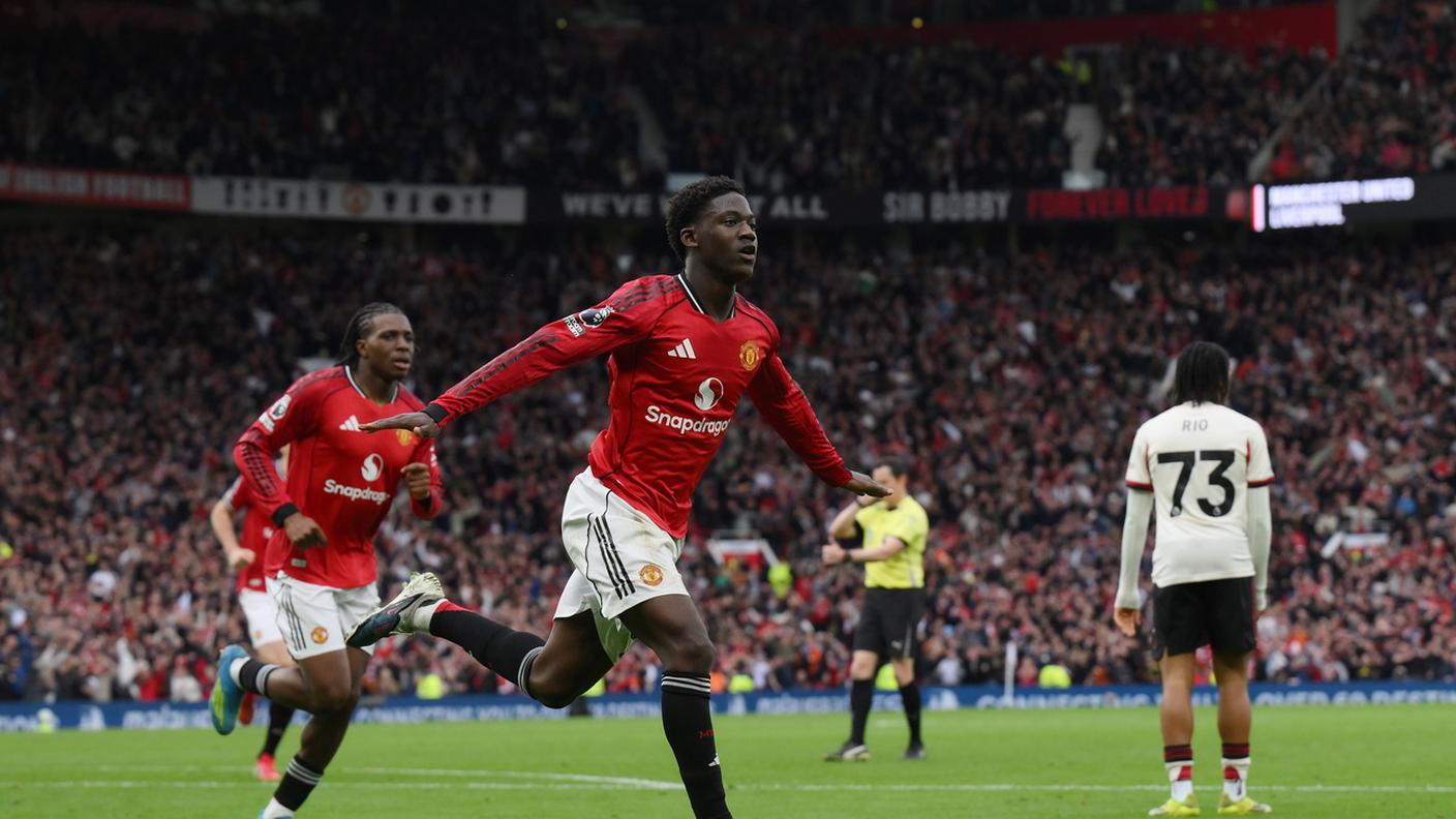 Mainoo con il gol decisivo per i Red Devils