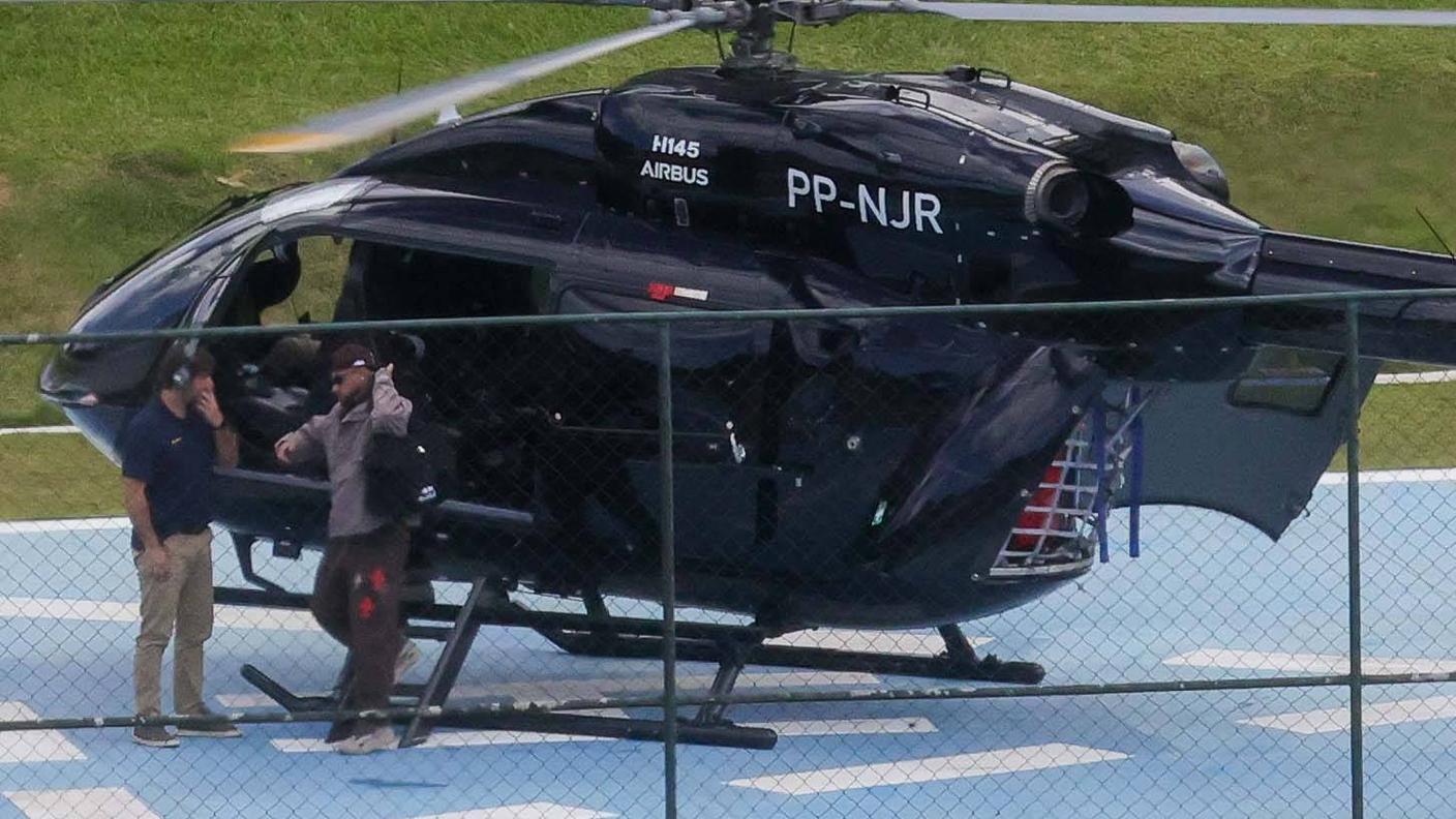 Ieri è arrivato così al campo d'allenamento di Teresopolis