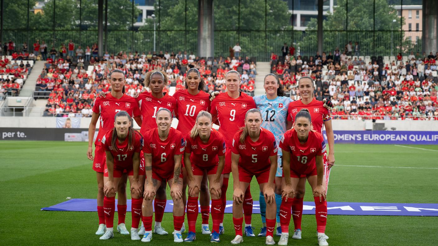 La squadra che ha inaugurato l'AIL Arena