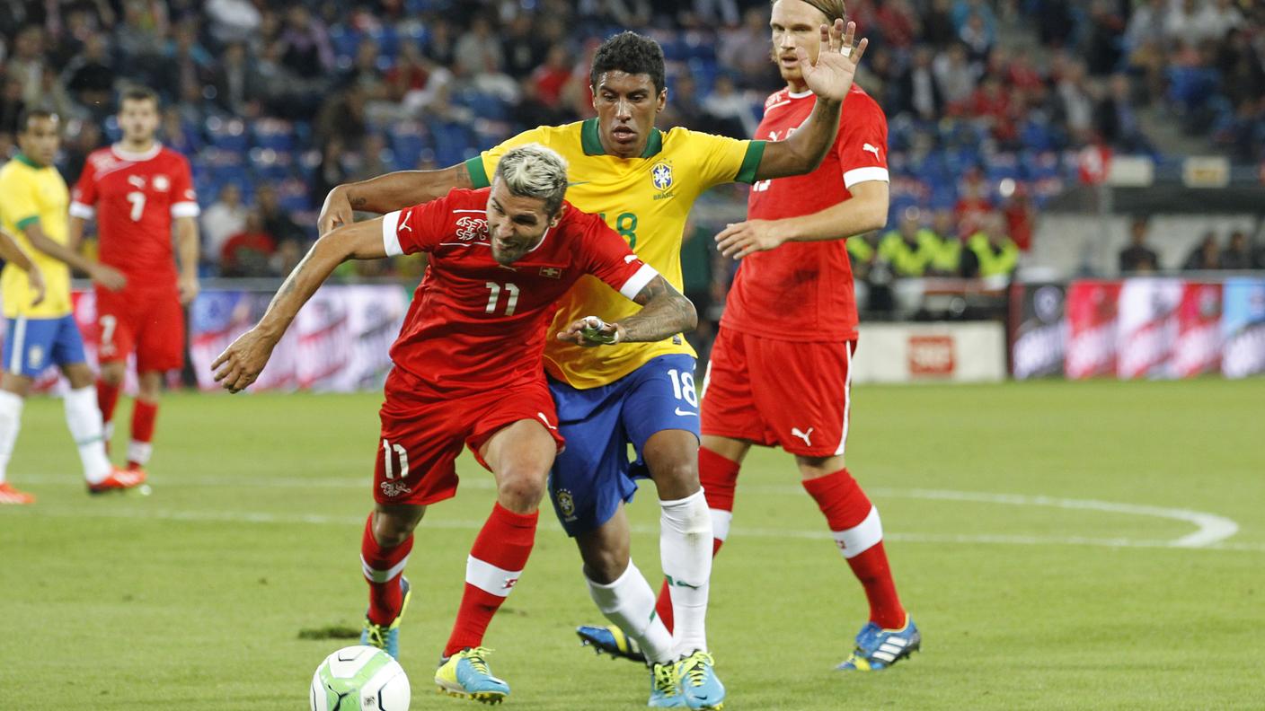 Il ticinese in lotta con Paulinho
