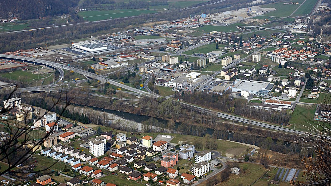 tp castione panoramica.jpg