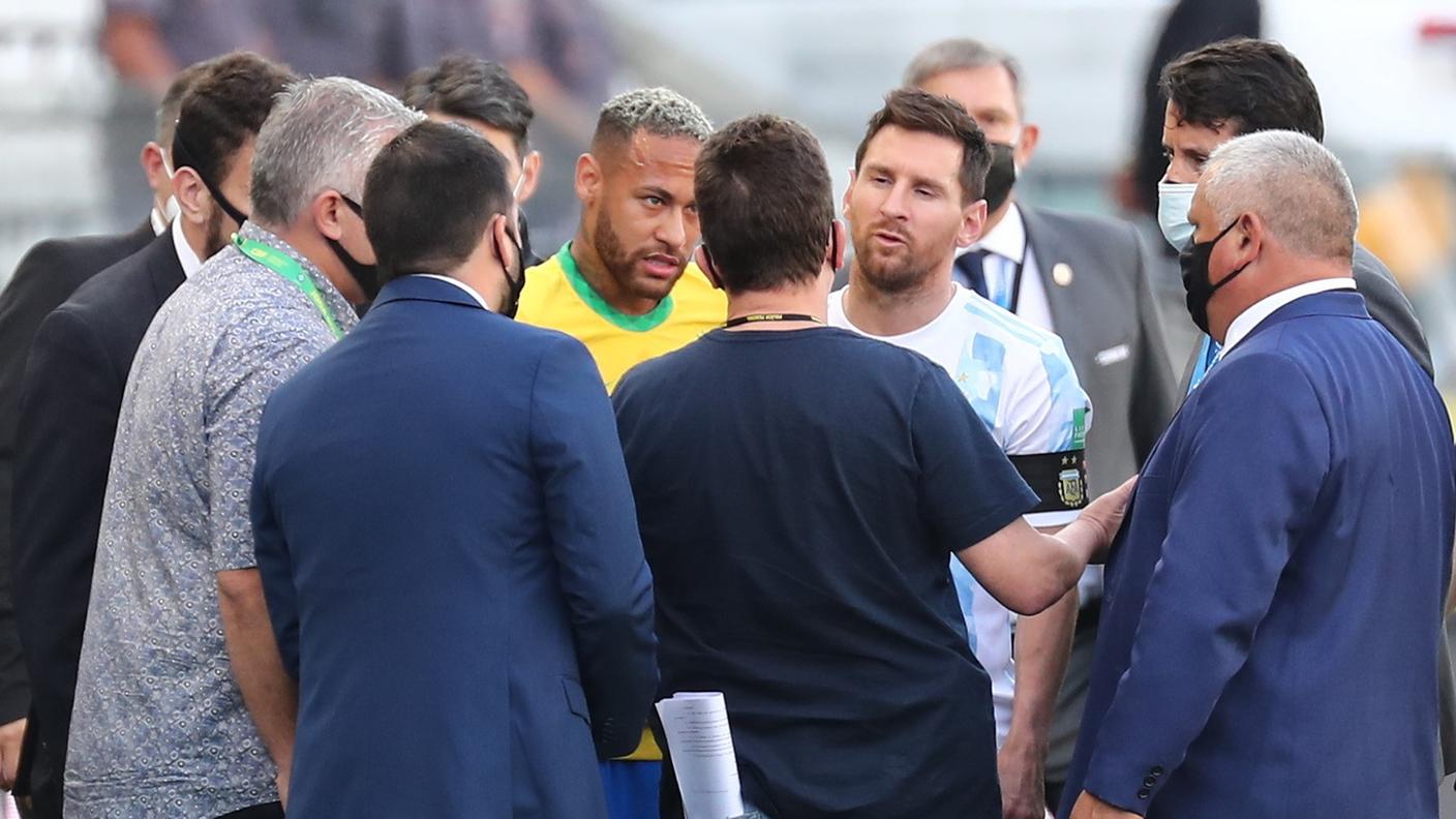 Tante parole, poco calcio