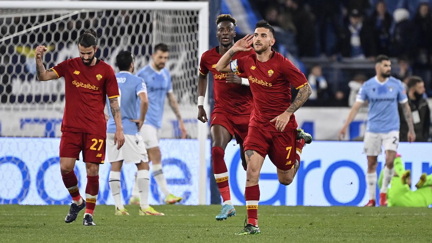 Pellegrini autore di una spettacolare punizione per il 3-0
