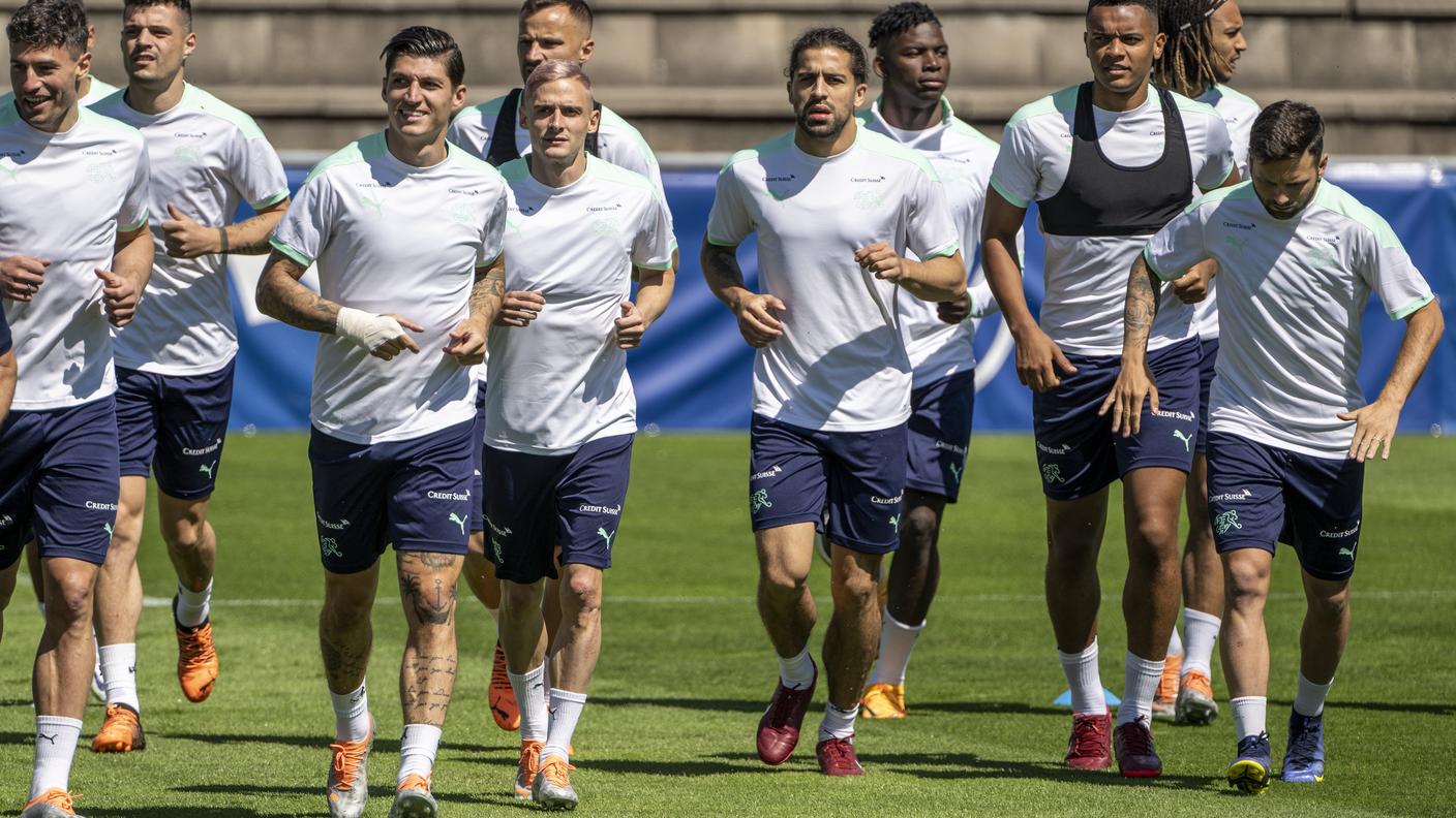 In gruppo durante il primo allenamento