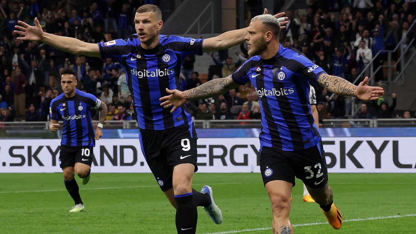 La festa dopo il gol decisivo