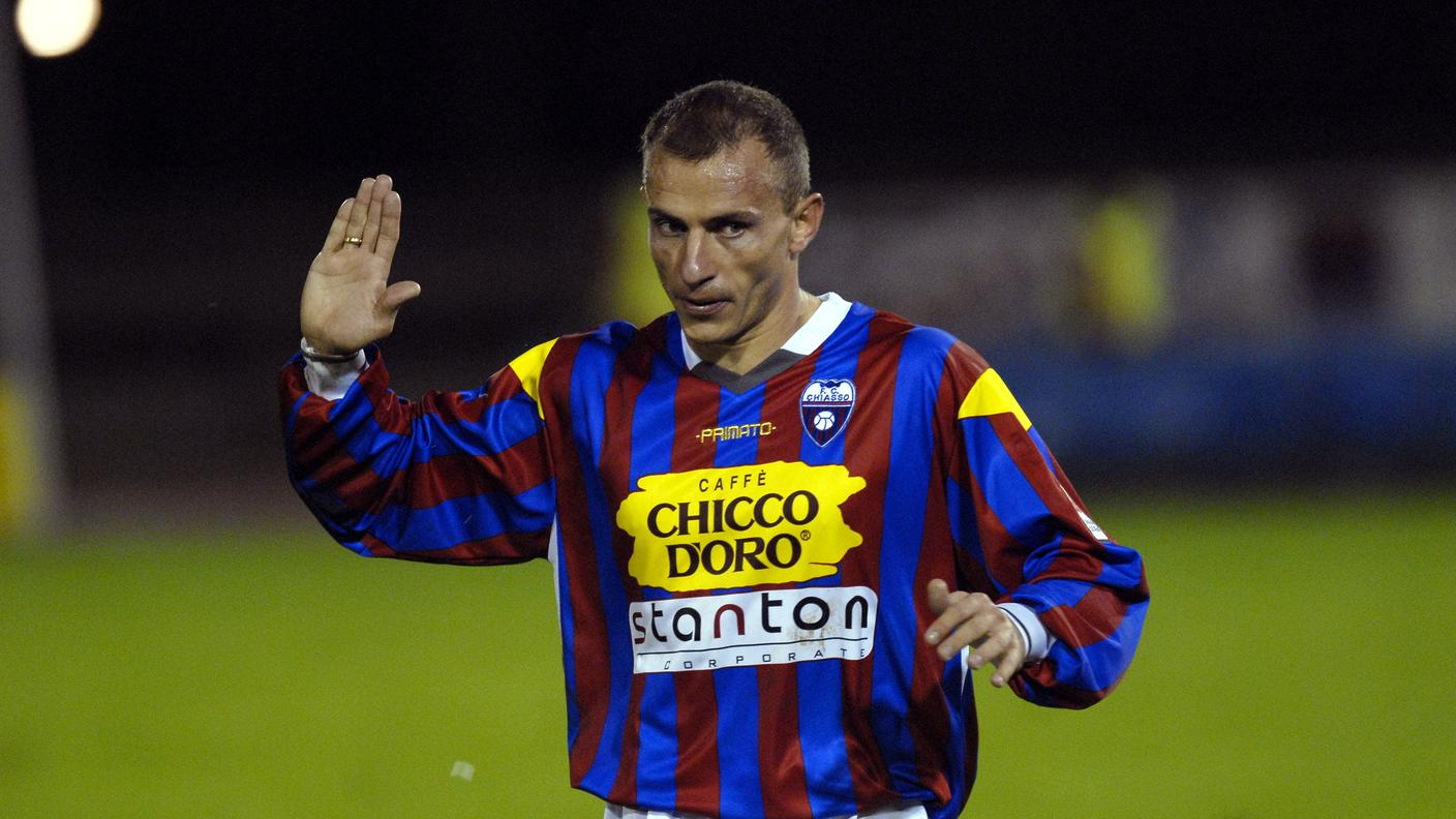 Il centrocampista del Chiasso avrebbe guidato gli "zingari"