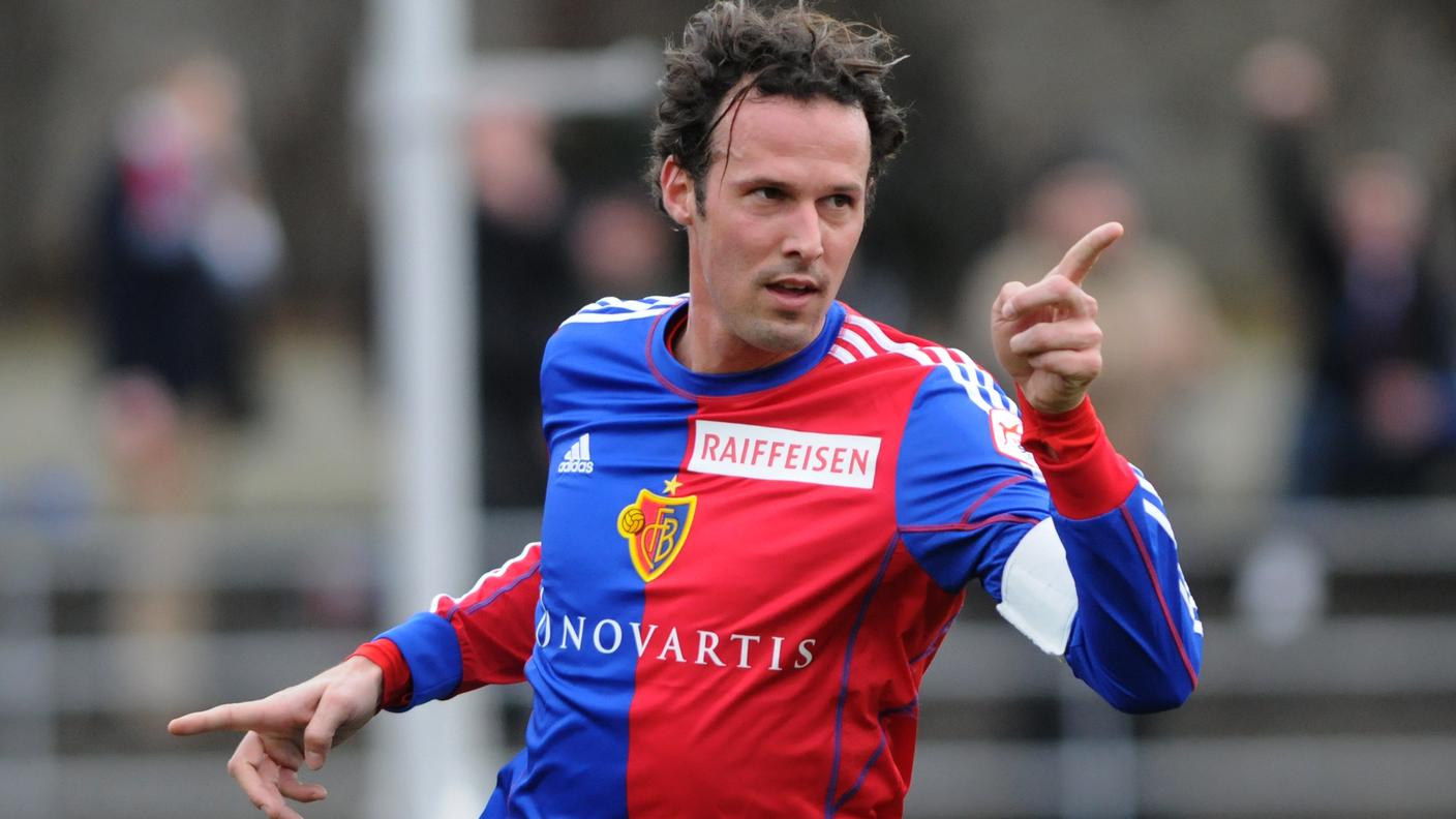 Il capitano ai tifosi: "Sono vostro"