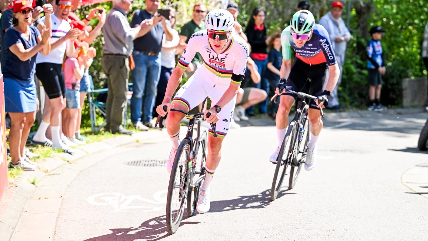 Ruota a ruota con grande coraggio