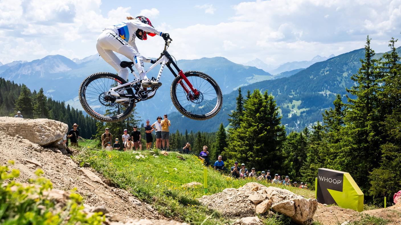 Sconfitta dall'ultima biker al via