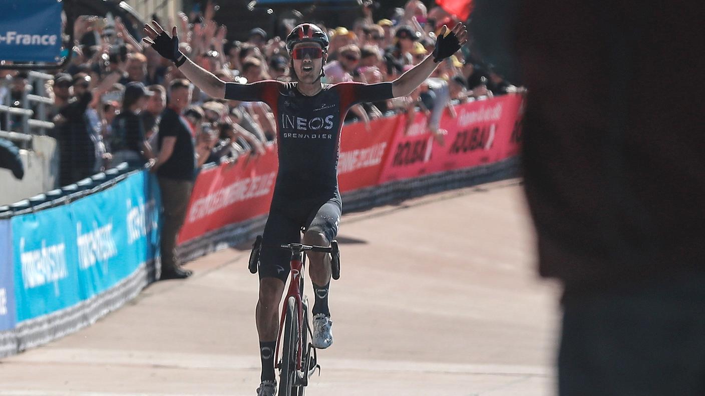 Passerella d'onore nel velodromo per il 29enne