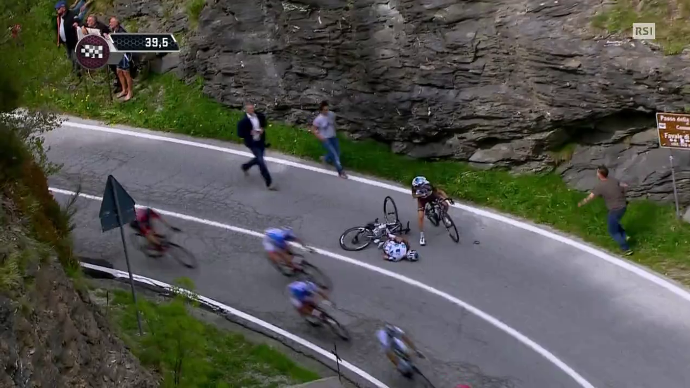 Giro d'Italia, la caduta di Domenico Pozzovivo prima parte, 11.05.2015