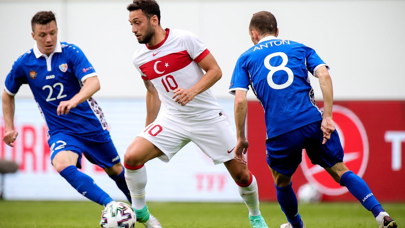 Il milanista in azione contro la Moldova