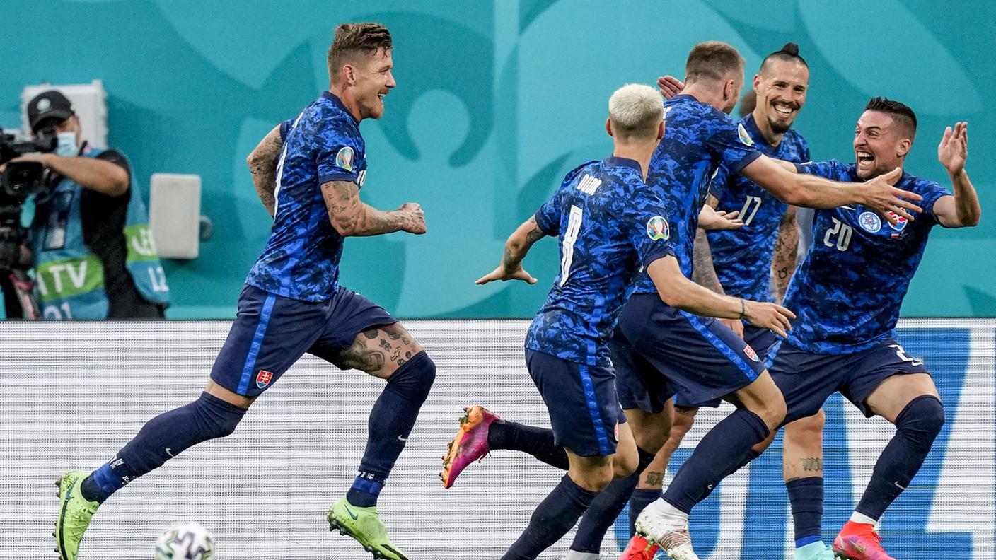 Festa per Hamsik e compagni