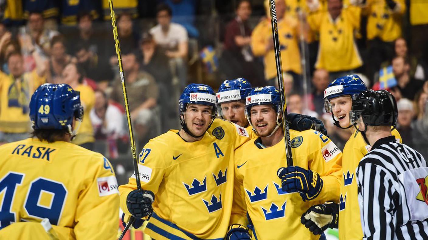 Gli scandinavi sorridono
