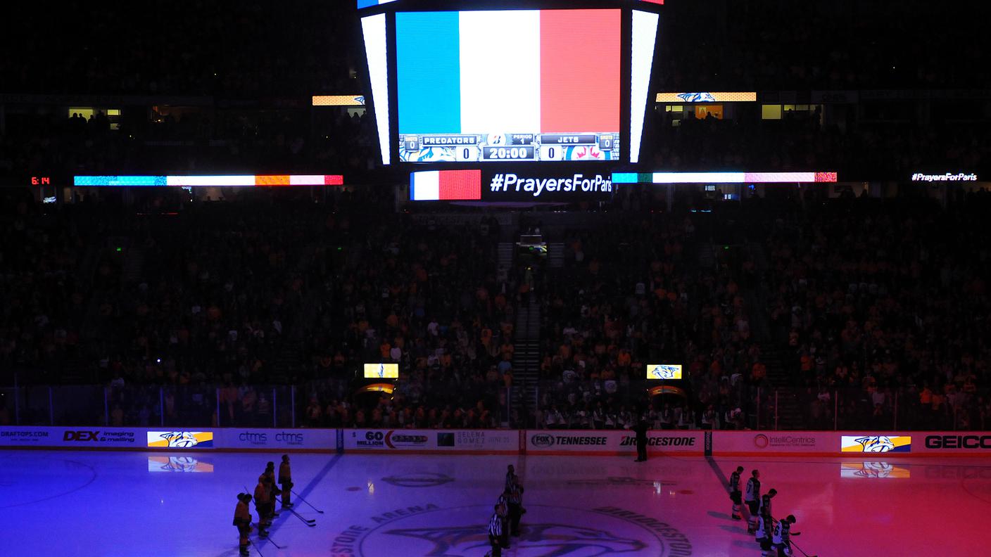 Abbraccio a Parigi