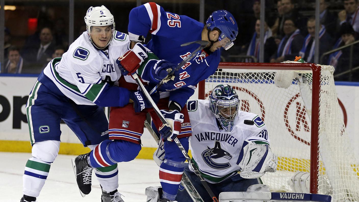 Sbisa prova a fermare Stalberg
