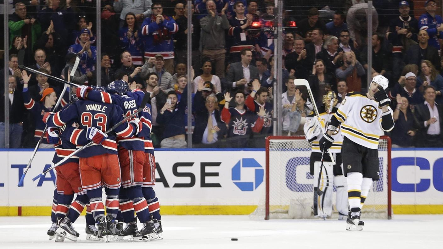 Boston Bruins ko nel derby