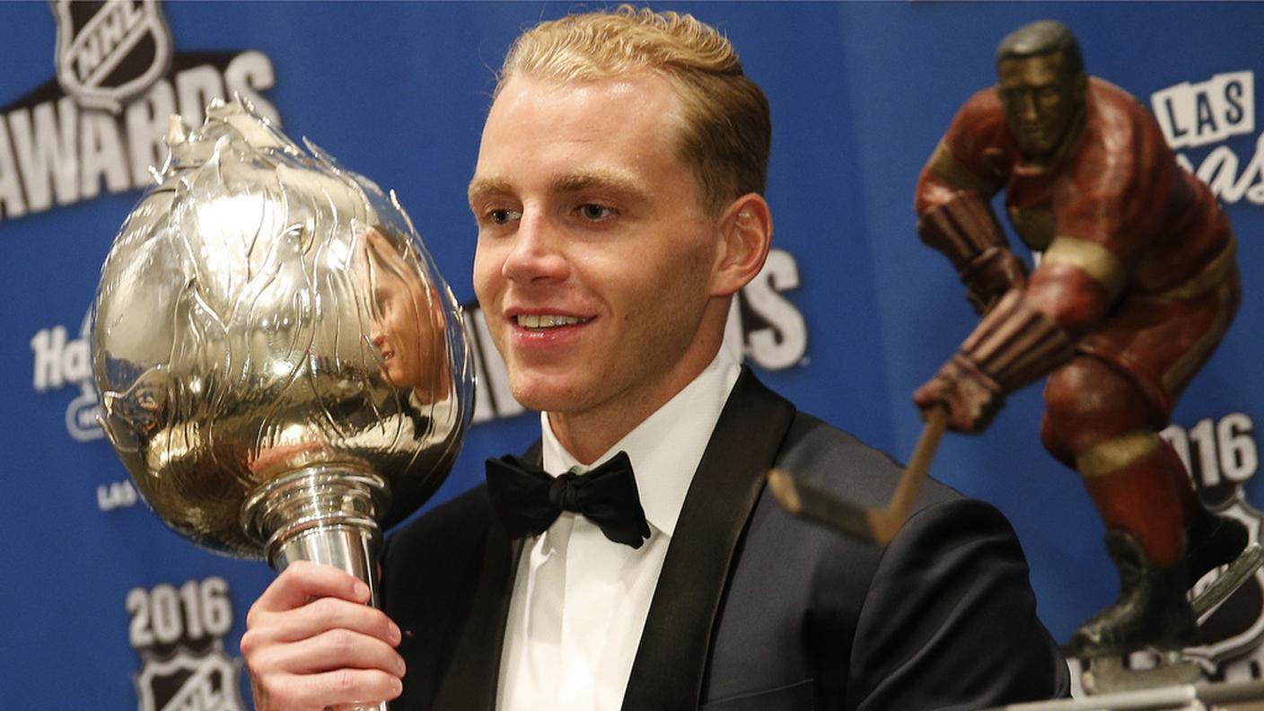 Una stagione da 46 gol e 60 assist per la stella dei Blackhawks
