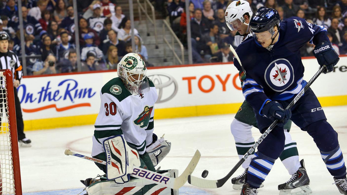 In azione in NHL con la maglia dei Jets