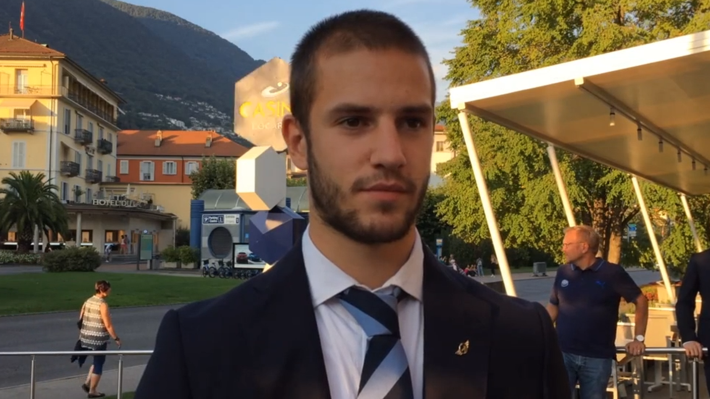 Intervista all'attaccante biancoblù