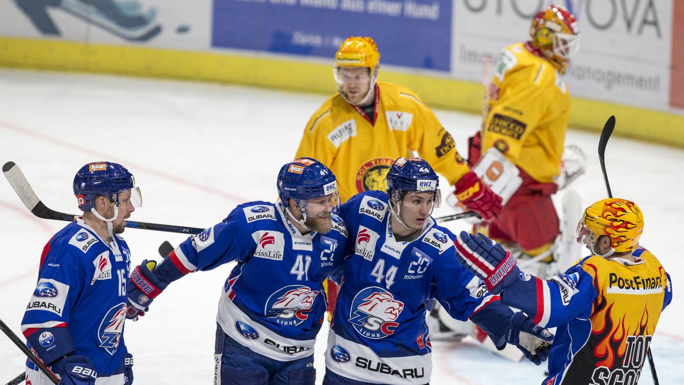 Patrick Thoresen e compagni festeggiano il 2-0