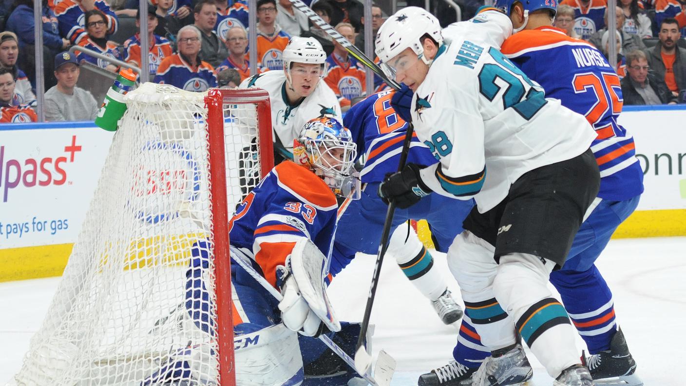 L'appenzellese impegna il portiere degli Oilers Cam Talbot