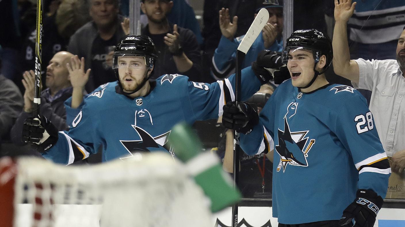 L'elvetico dopo il punto del momentaneo 2-2 per gli Sharks