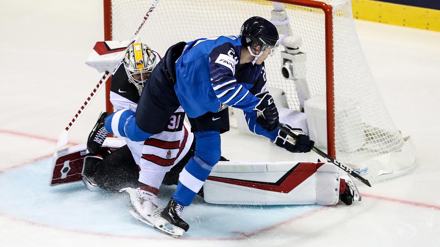Kakko batte in contropiede Murray per il momentaneo 1-0
