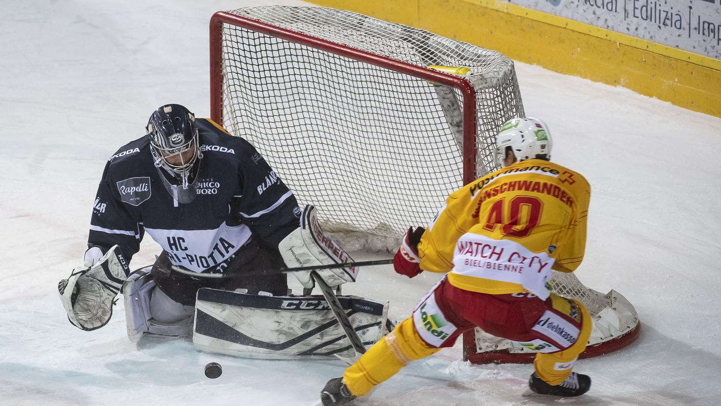 Il portiere giurassiano in azione nella serie contro il Bienne della passata stagione