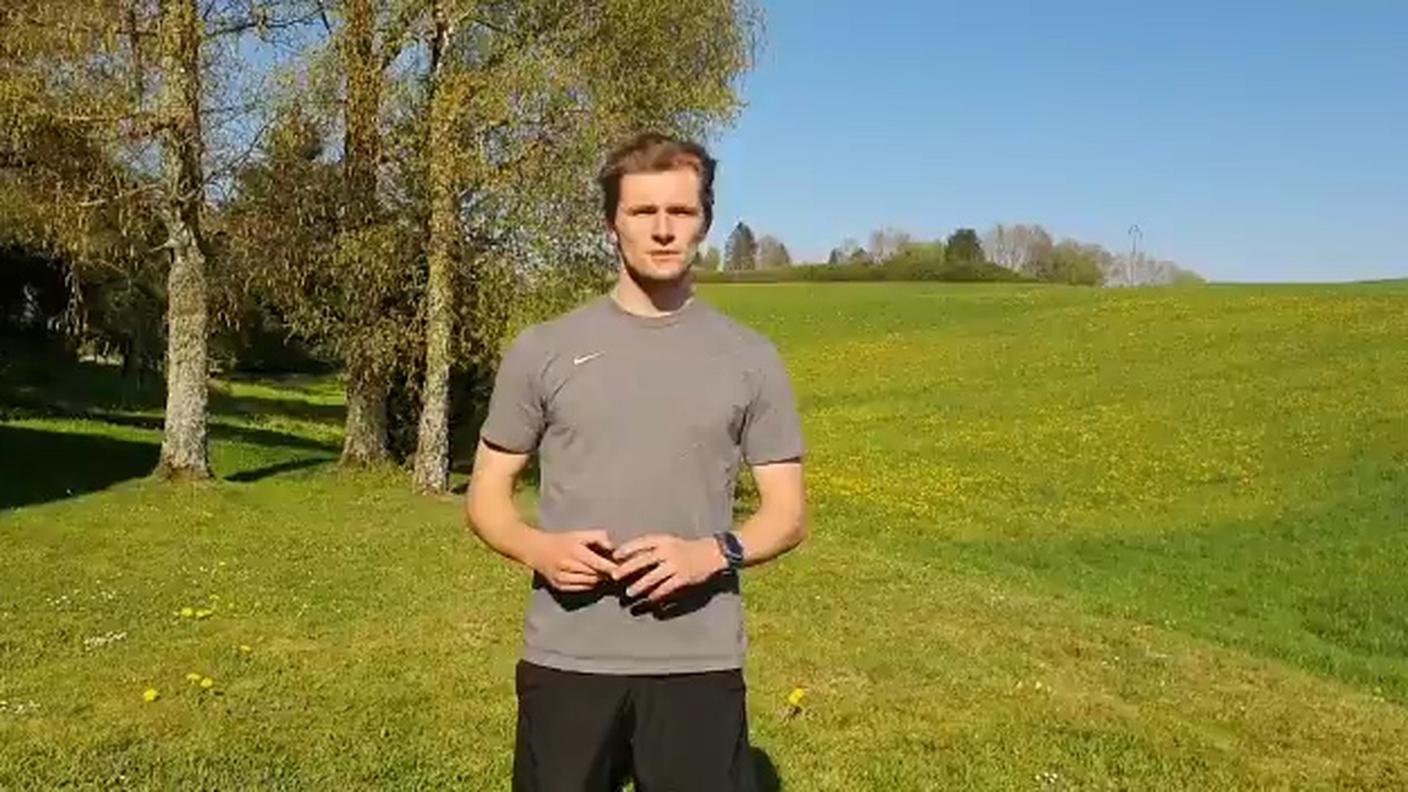 Cresciuto sportivamente nel Losanna e in Canada