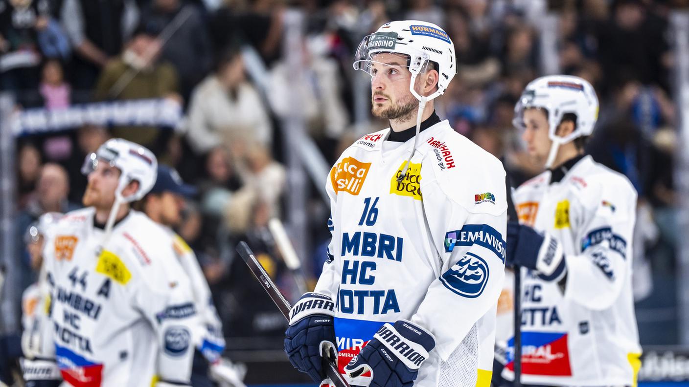 Ai saluti dopo 9 anni in biancoblù