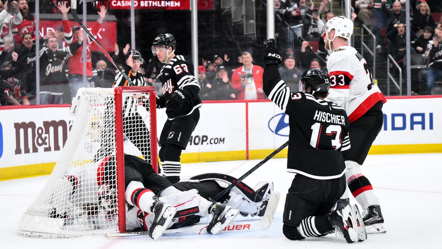 Il capitano festeggia il gol decisivo