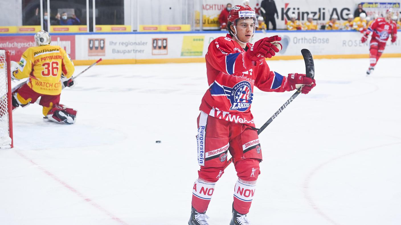 In 76 incontri di NL con i Lakers ha realizzato 13 reti e fornito 24 assist