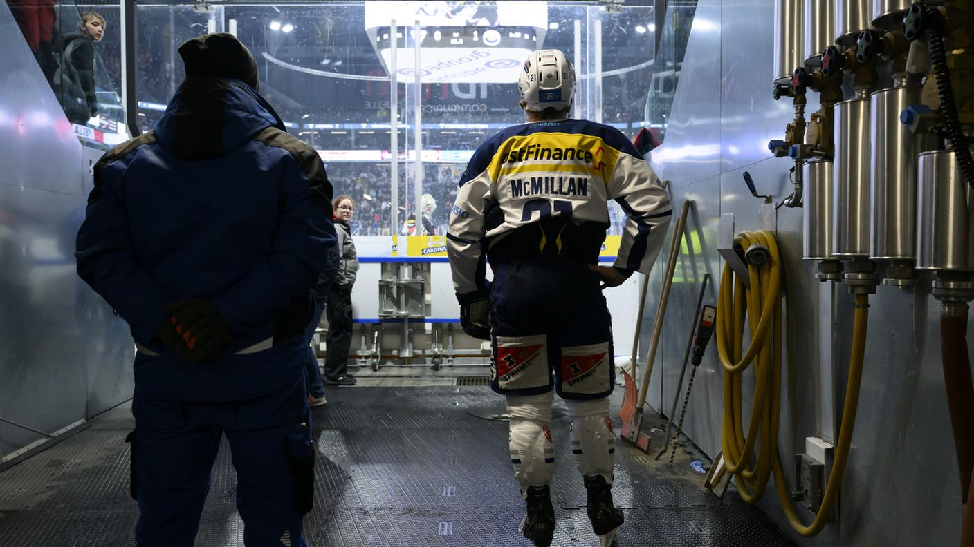 L'attaccante leventinese osserverà i suoi compagni da fuori anche stasera