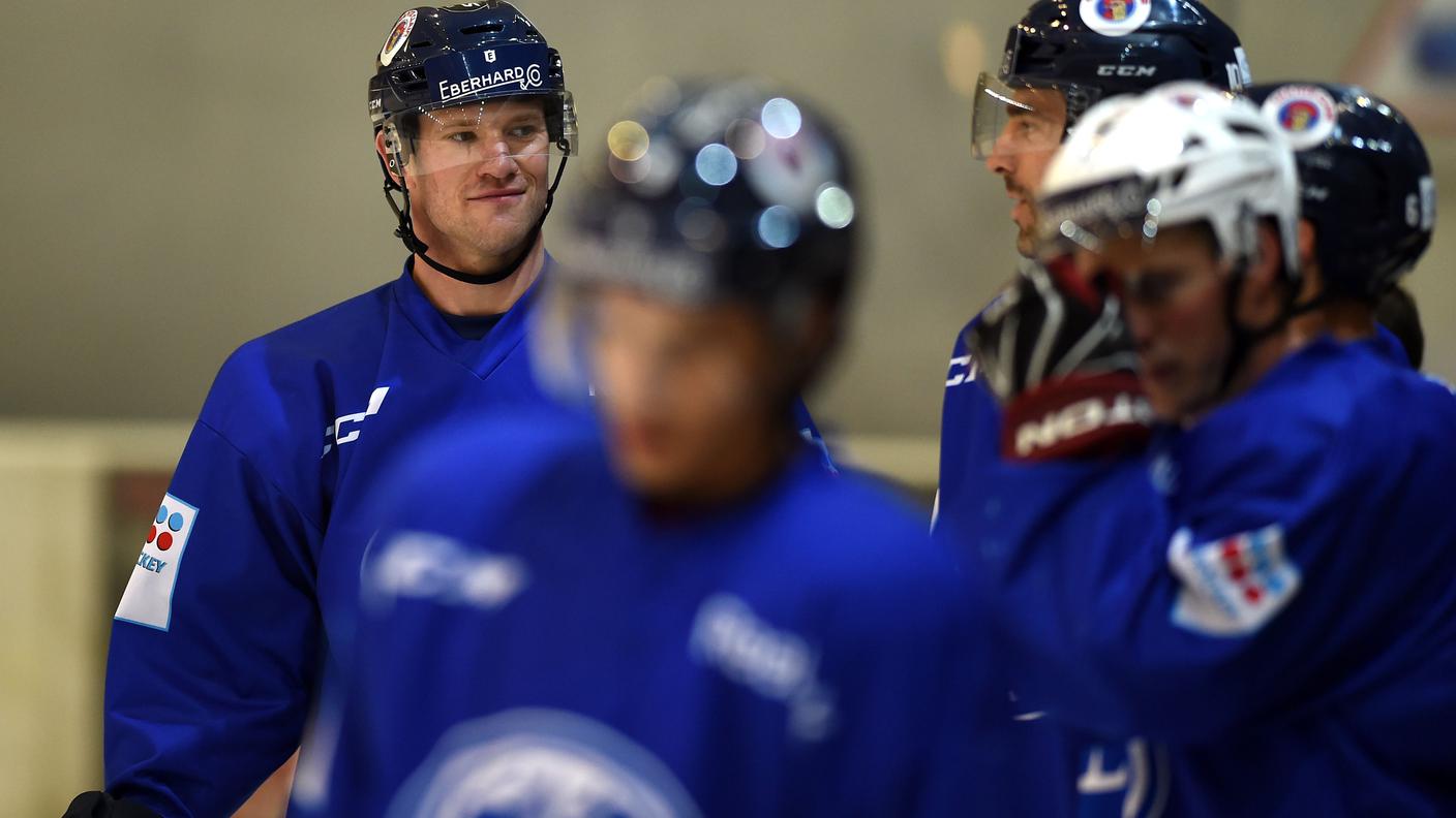 Sguardo d'intesa con Giroux...