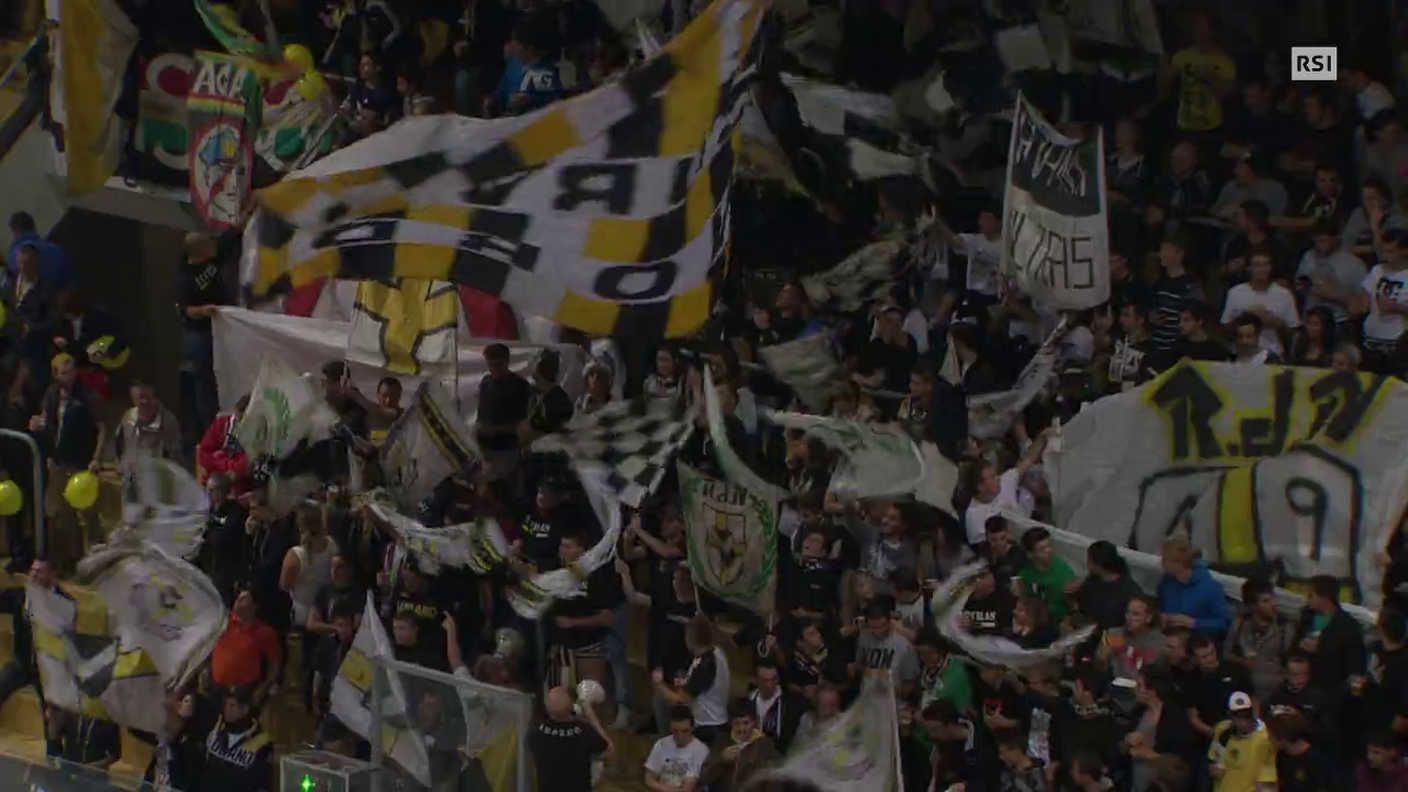 NL A, amicizia tra i tifosi del Lugano e del Losanna (14.10.2014)