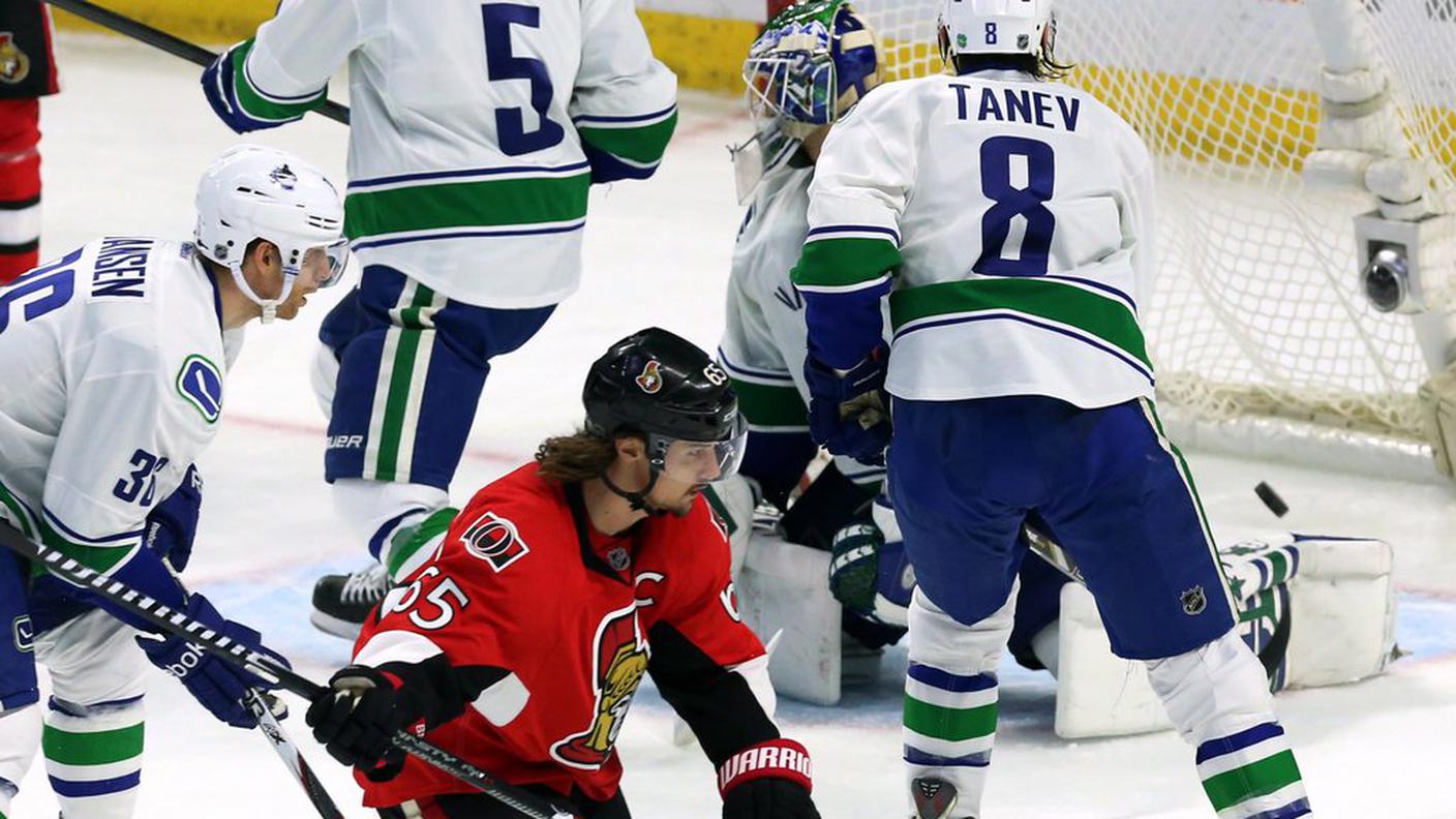 Karlsson ha steso i Canucks