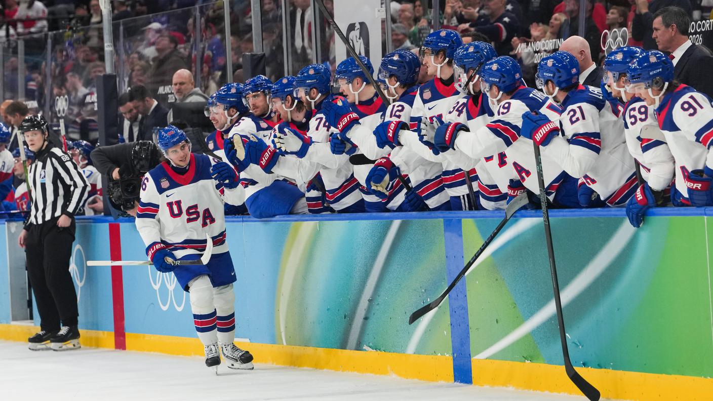 Jack Hughes ha festeggiato una doppietta