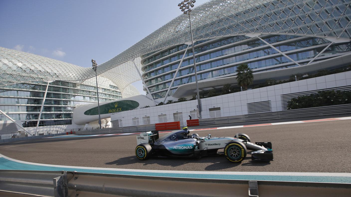Continua il dominio Mercedes