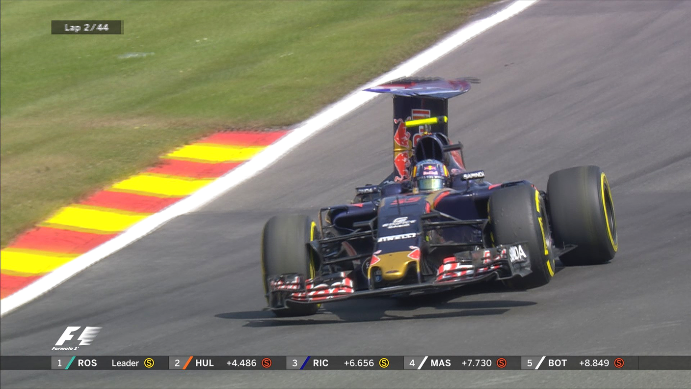 Sainz porta a spasso il suo alettone