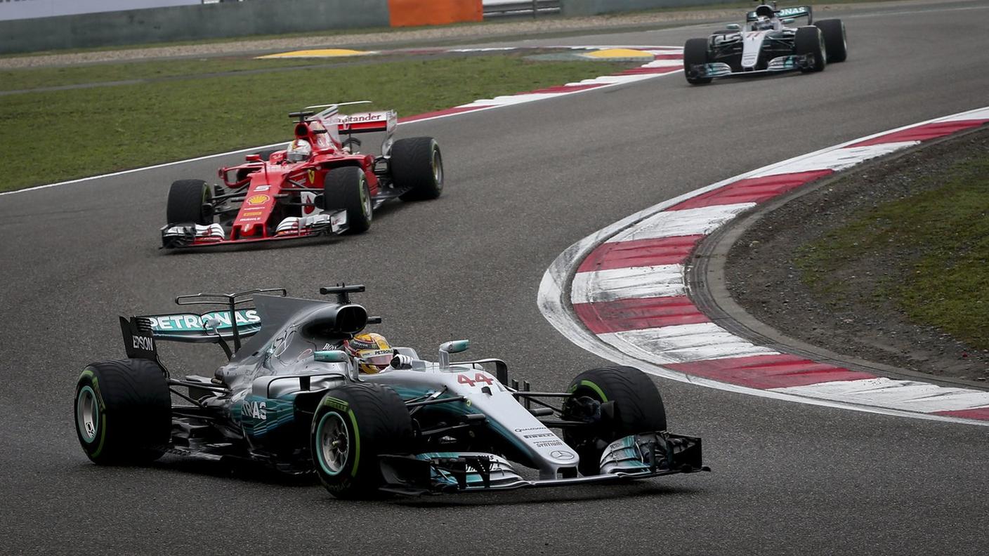 Questa volta il britannico ha preceduto Vettel