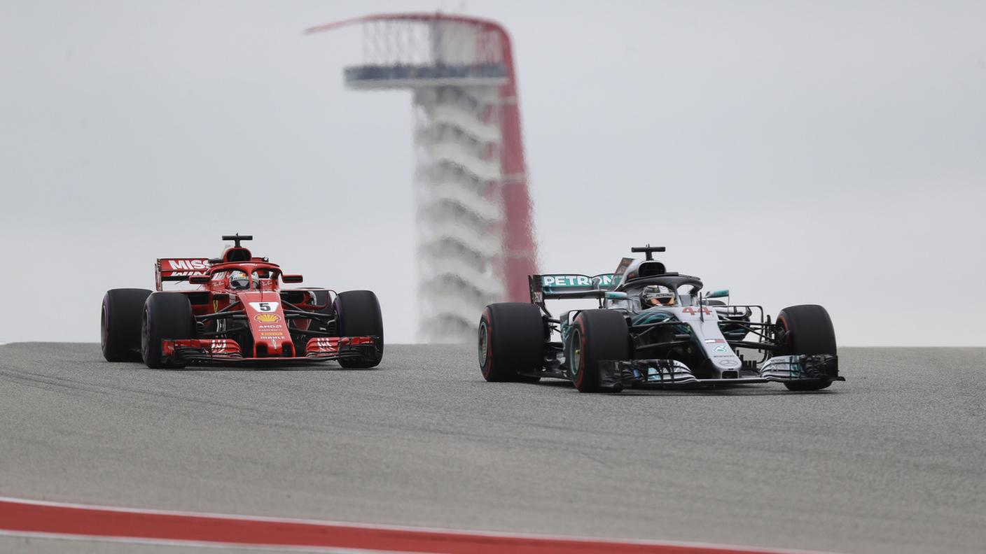 Ultimi tentativi di Vettel per superare Hamilton