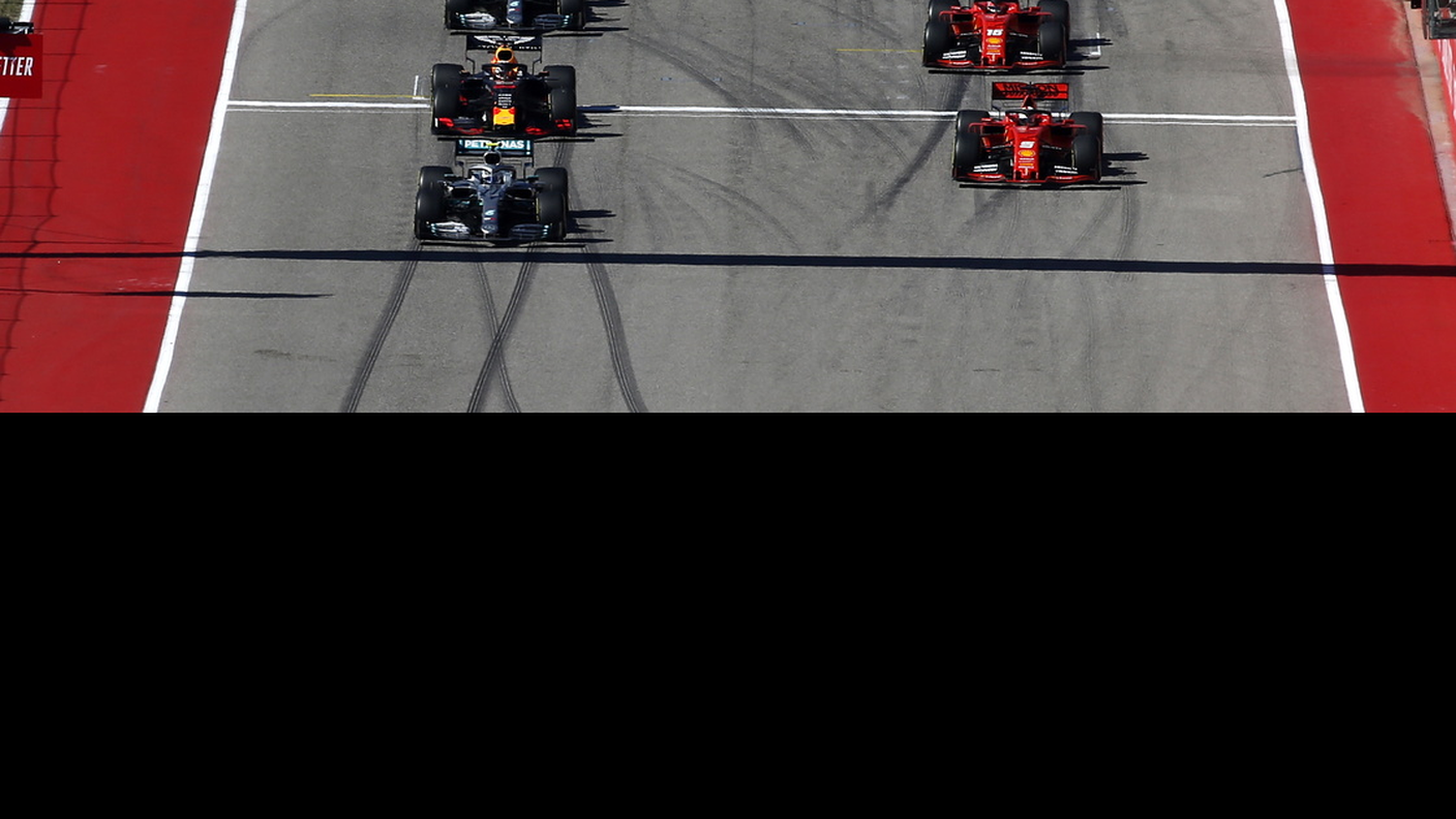 Monoposto pronte in griglia