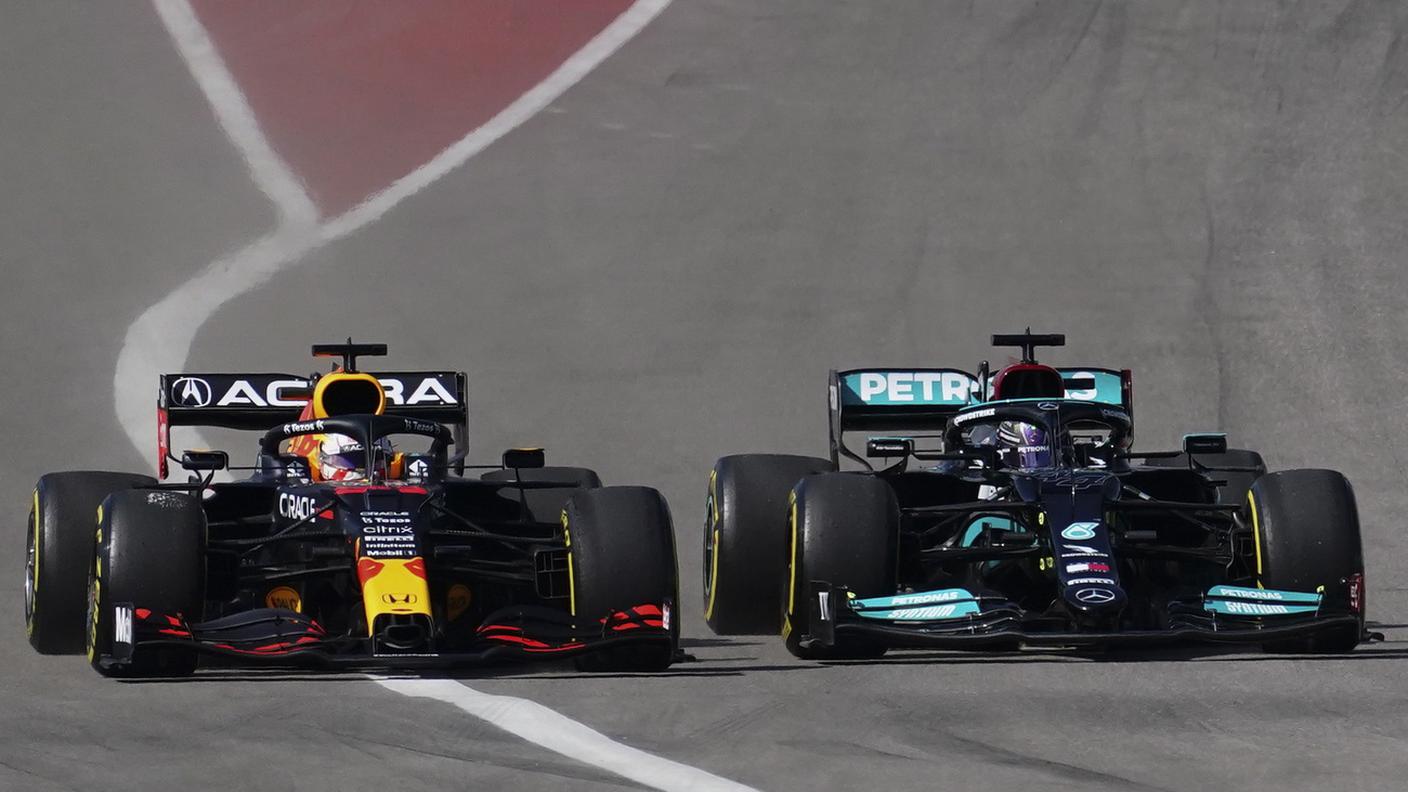 Verstappen e Hamilton